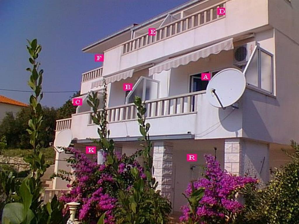 Apartments Mediteran Tice Экстерьер фото